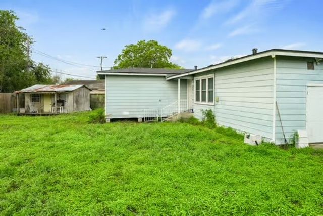 4714 Queen Dr, Corpus Christi, TX 78415