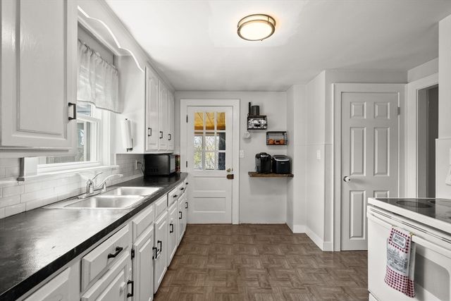 46 Newbert Ave, Weymouth, MA 02190