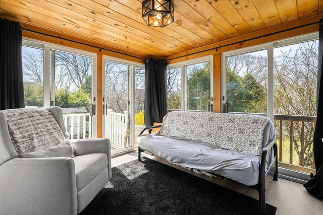 46 Newbert Ave, Weymouth, MA 02190