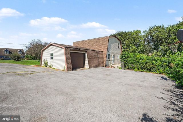 4521 FORT MCCORD RD, Chambersburg, PA 17202
