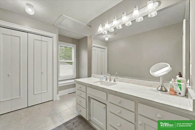 1149 N I Street, Fremont, NE 68025