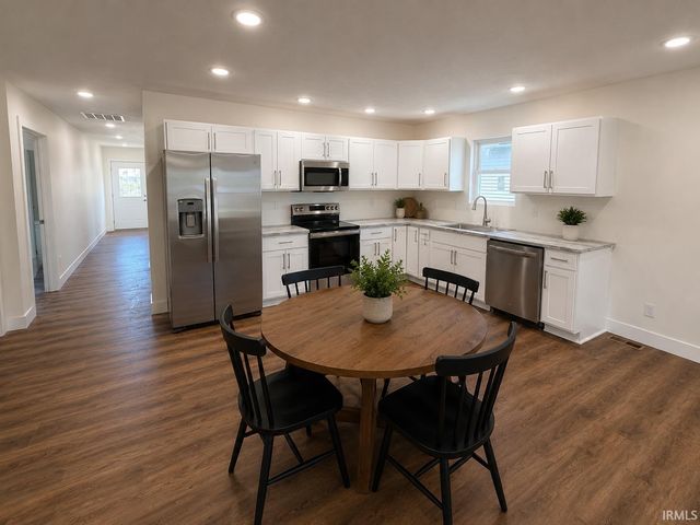 511 College Avenue, Mitchell, IN 47446
