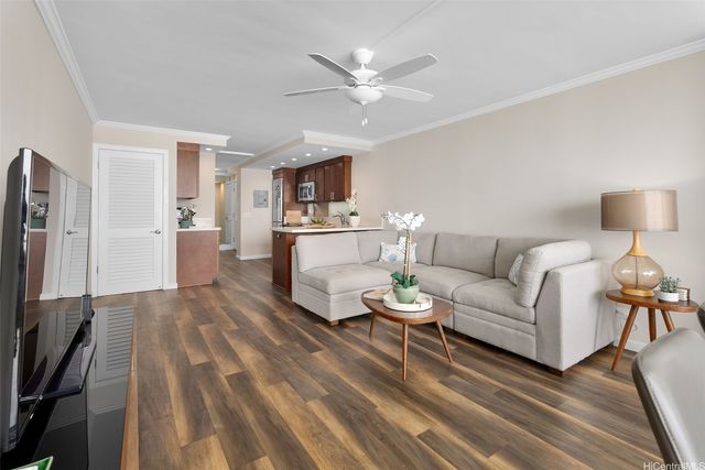 2999 Kalakaua Avenue 202, Honolulu, HI 96815