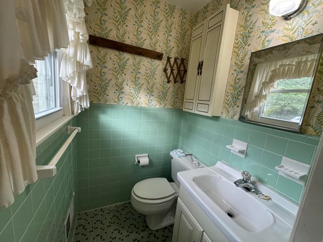 1038 W Sherwood Drive, Sumter, SC 29153