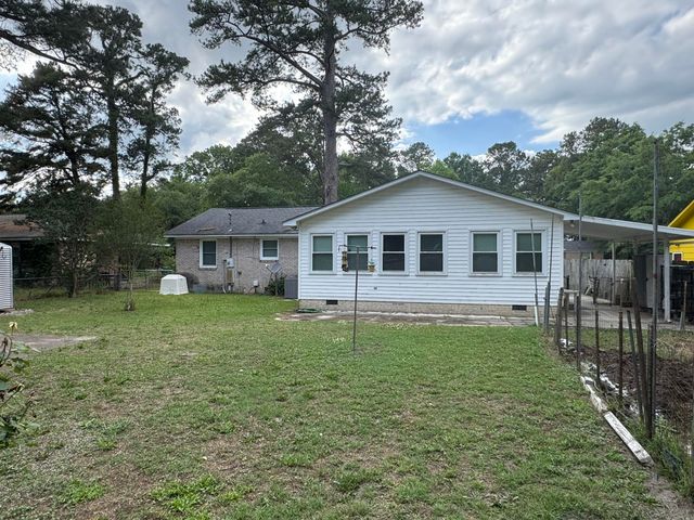 1038 W Sherwood Drive, Sumter, SC 29153