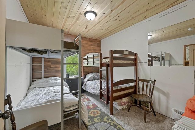 W13670 BROOKS LANE, Crivitz, WI 54114