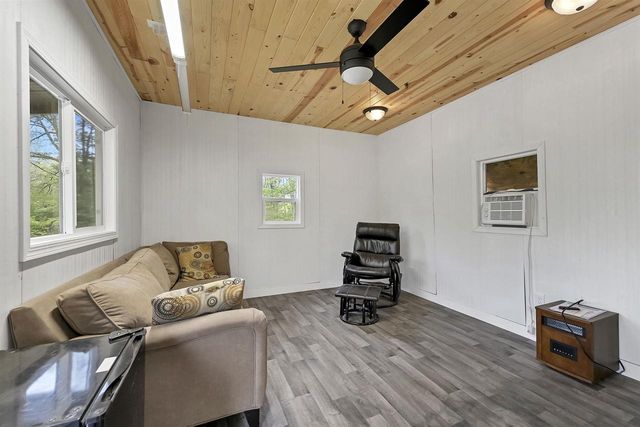 W13670 BROOKS LANE, Crivitz, WI 54114