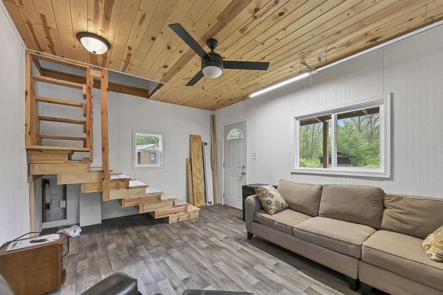 W13670 BROOKS LANE, Crivitz, WI 54114