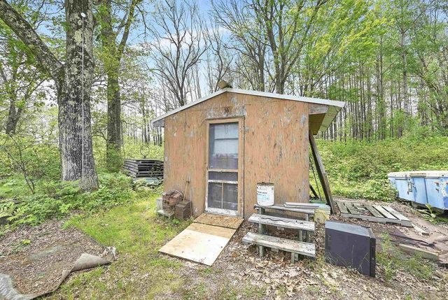 W13670 BROOKS LANE, Crivitz, WI 54114