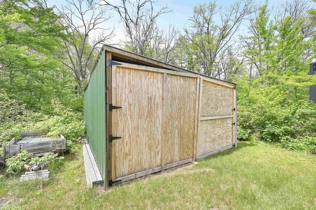 W13670 BROOKS LANE, Crivitz, WI 54114