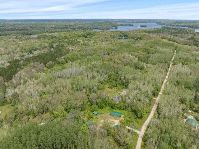 W13670 BROOKS LANE, Crivitz, WI 54114