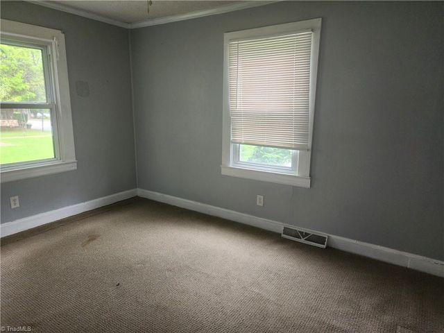 110 Booker Avenue, Lexington, NC 27292