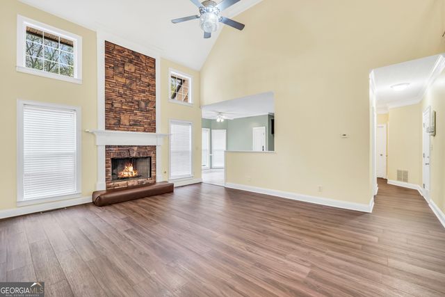 70 Barrington Farms Court, Sharpsburg, GA 30277