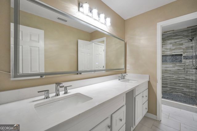 70 Barrington Farms Court, Sharpsburg, GA 30277