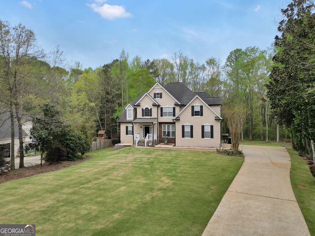 70 Barrington Farms Court, Sharpsburg, GA 30277