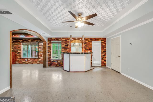 70 Barrington Farms Court, Sharpsburg, GA 30277