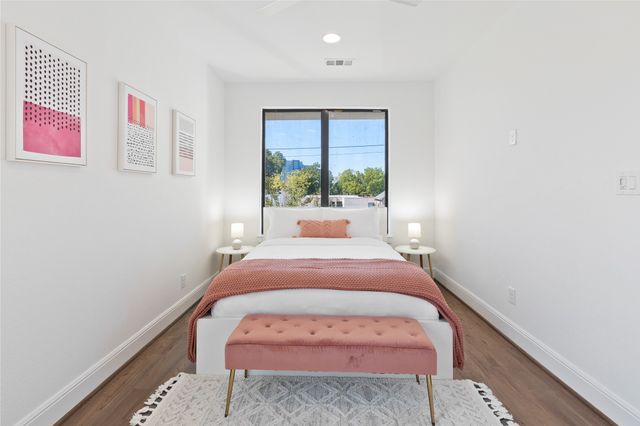 5014 Mission Avenue B, Dallas, TX 75206