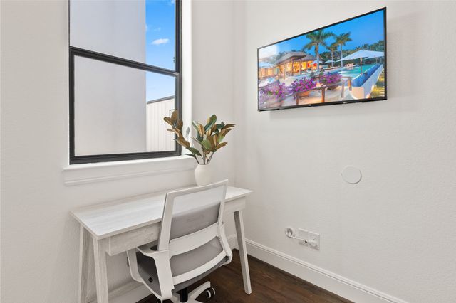 5014 Mission Avenue B, Dallas, TX 75206