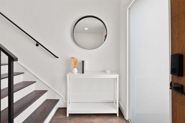 5014 Mission Avenue B, Dallas, TX 75206