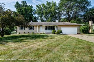 6723 Picketts Way, Lansing, MI 48917