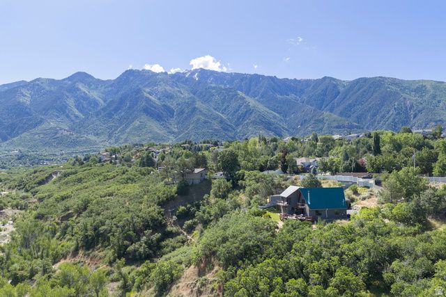 2105 E DIMPLE DELL RD, Sandy, UT 84092