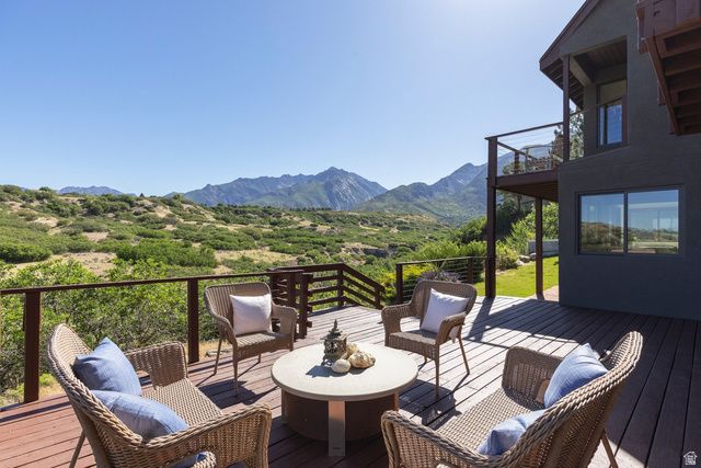 2105 E DIMPLE DELL RD, Sandy, UT 84092
