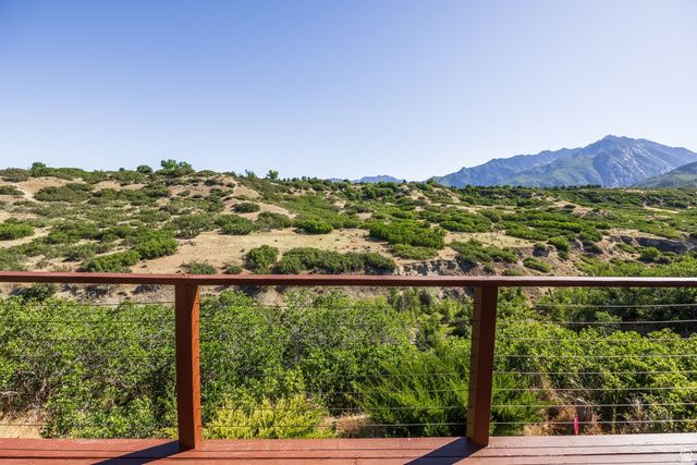 2105 E DIMPLE DELL RD, Sandy, UT 84092