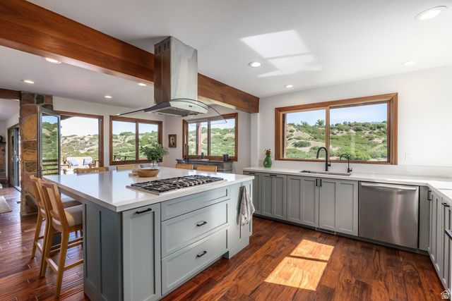 2105 E DIMPLE DELL RD, Sandy, UT 84092