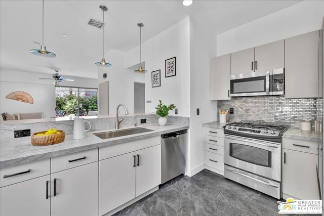 3601 Melody Lane, Palm Springs, CA 92262