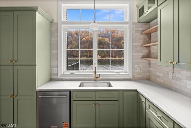 159 Byram Ln, Kingwood Twp., NJ 08559