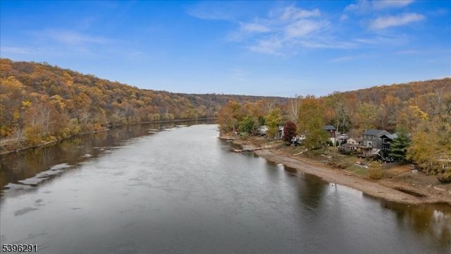 159 Byram Ln, Kingwood Twp., NJ 08559