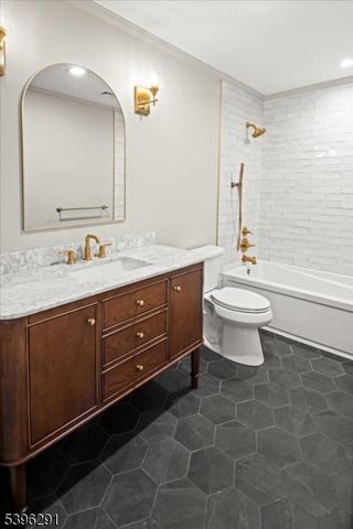 159 Byram Ln, Kingwood Twp., NJ 08559