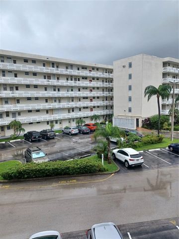 3030 Marcos Dr T304, Aventura, FL 33160