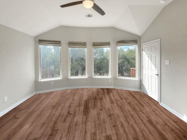 22621 Fountaingrass LN, Lago Vista, TX 78645