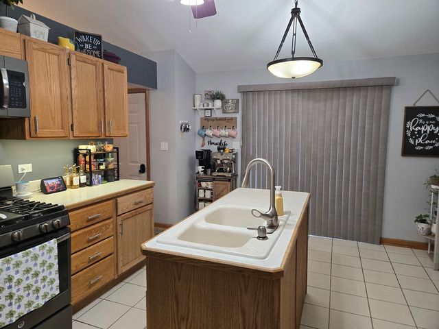 78 W 31st Street, Steger, IL 60475