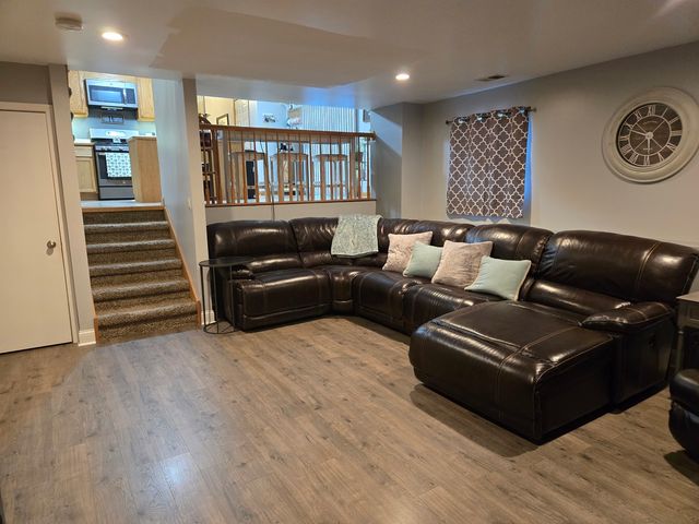 78 W 31st Street, Steger, IL 60475