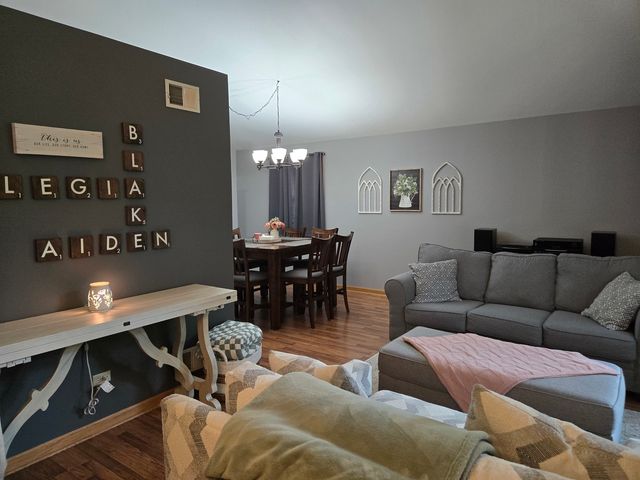78 W 31st Street, Steger, IL 60475