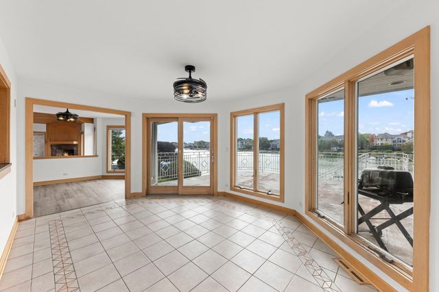 13258 Lakepoint Drive, Plainfield, IL 60585