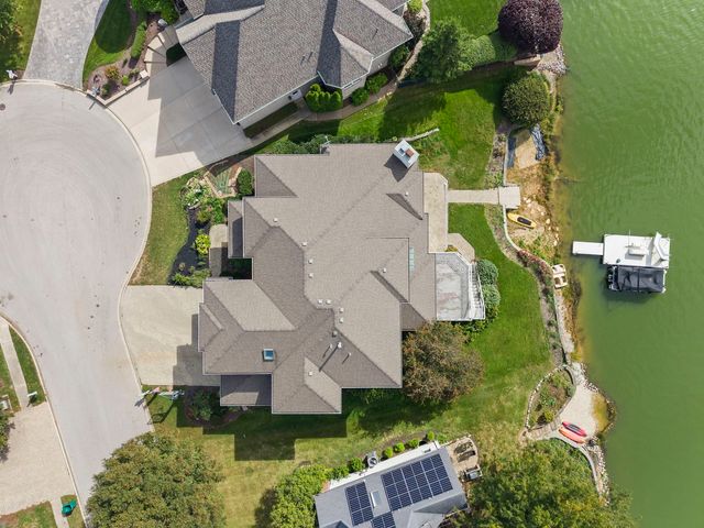 13258 Lakepoint Drive, Plainfield, IL 60585