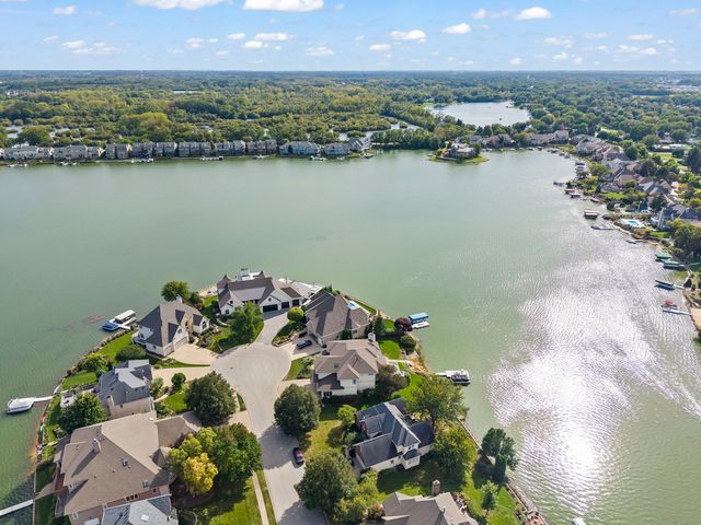 13258 Lakepoint Drive, Plainfield, IL 60585