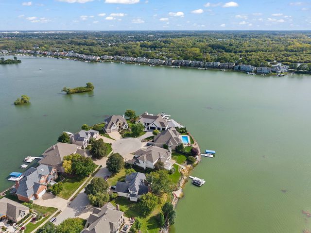 13258 Lakepoint Drive, Plainfield, IL 60585