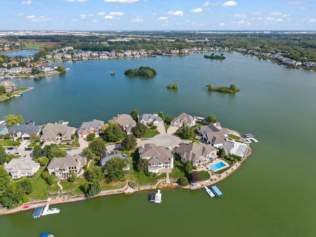 13258 Lakepoint Drive, Plainfield, IL 60585