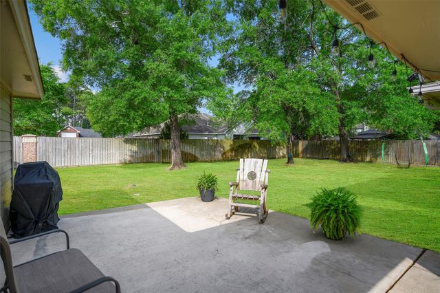 764 Forest Lane Drive, Conroe, TX 77302