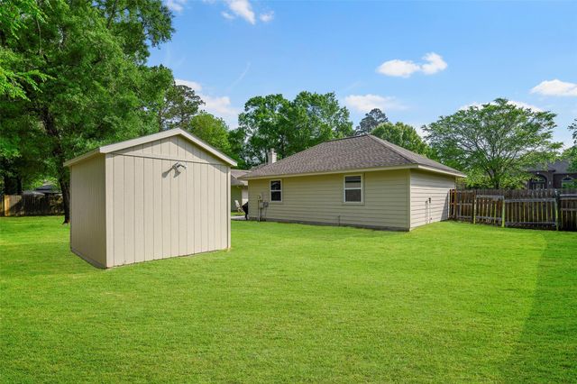 764 Forest Lane Drive, Conroe, TX 77302