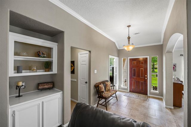 764 Forest Lane Drive, Conroe, TX 77302