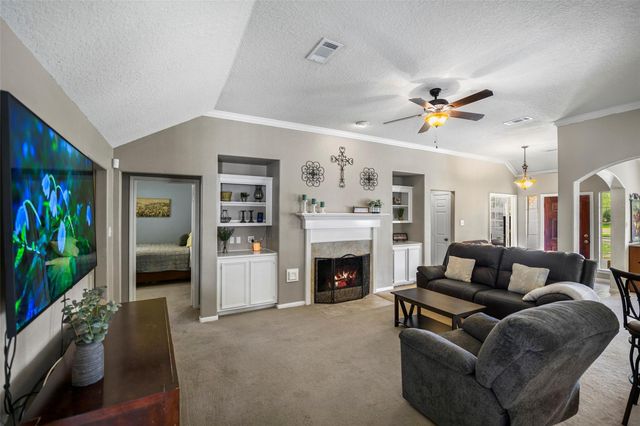 764 Forest Lane Drive, Conroe, TX 77302