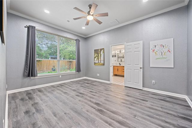 8721 Little Laura DR, Austin, TX 78757