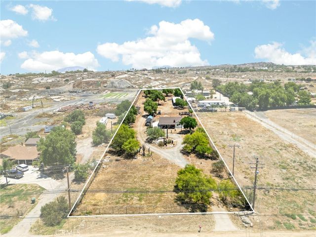 21470 Old Elsinore Road, Perris, CA 92570