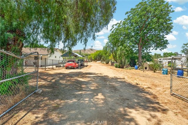21470 Old Elsinore Road, Perris, CA 92570