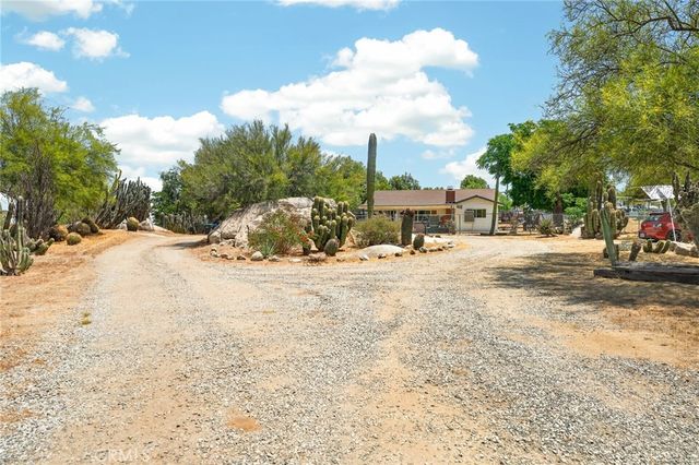 21470 Old Elsinore Road, Perris, CA 92570